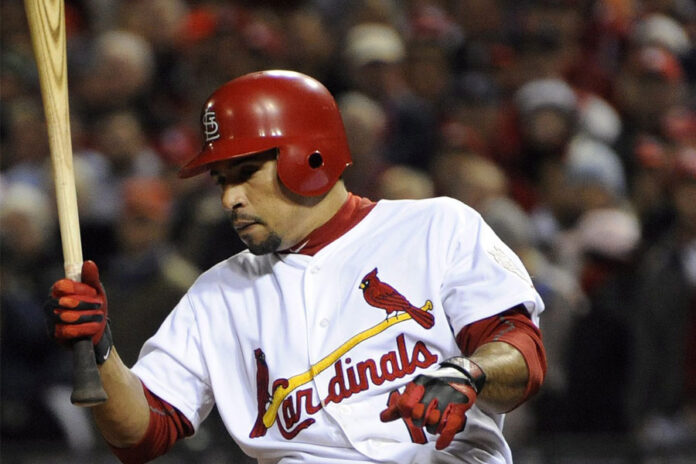 Expelotero-dominicano-Rafael-Furcal-enfrenta-cargos-de-agresión-en-Florida