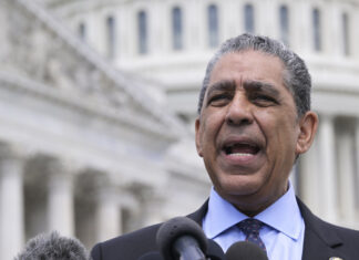 Líderes demócratas reivindican a los empresarios latinos como motor de la economía de EE. UU. economía