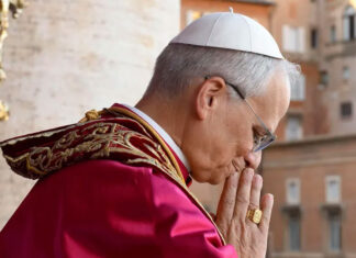 Qué opinan los adultos en EE. UU. sobre el papa León XIV, según encuesta de AP-NORC