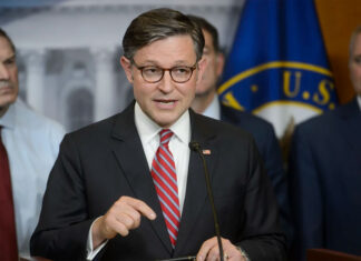 Republicanos de la Cámara aprueban el gran proyecto fiscal de Trump tras una sesión nocturna