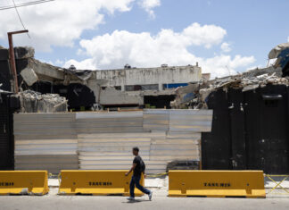 Se multiplican las voces que piden justicia por la tragedia en discoteca de Santo Domingo