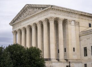 El Gobierno Trump pide al Supremo que permita a DOGE acceso a datos de la Seguridad Social