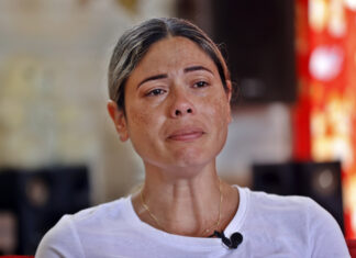 «¡Me estás quitando mi vida!», lamenta cubana deportada de EE. UU. sin su hija de 17 meses cubana