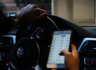 Entra en vigor nueva ley que castiga la conducción distraída en Pensilvania Pensilvania