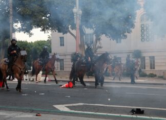 Amnistía critica «militarización» de control migratorio en EE. UU. que «exacerba» atropellos militarización