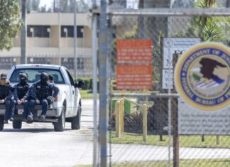Polémica por un acuerdo de ICE con las cárceles de Miami que «desaparecería» a migrantes ICE