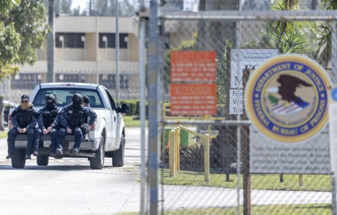 Polémica por un acuerdo de ICE con las cárceles de Miami que "desaparecería" a migrantes ICE