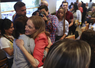 Elecciones en Nueva Jersey ponen a prueba esfuerzos demócratas con hispanos hispanos