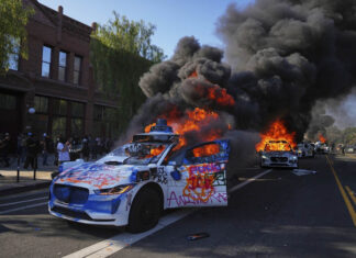 Alcaldesa de Los Ángeles impone toque de queda en el centro de la ciudad por violencia nocturna Alcaldesa