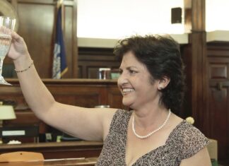 Tras décadas en EE. UU, migrantes iraníes son detenidos en campaña de deportación de Trump