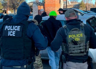 Federal immigration officer charged with soliciting a bribe