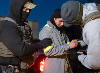 ICE detiene a 84 personas en hipódromo de Luisiana