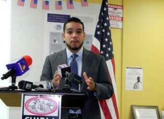 Mayor organización proinmigrante de Los Ángeles se defiende de acusaciones por protestas