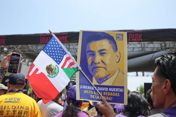 Mexican-flags-protests-spark-debate-over-symbolism--1