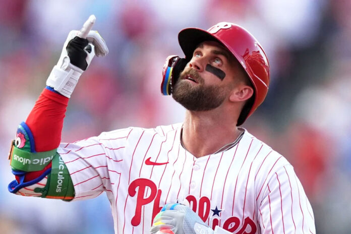 Bryce-Harper-a-Rob-Manfred