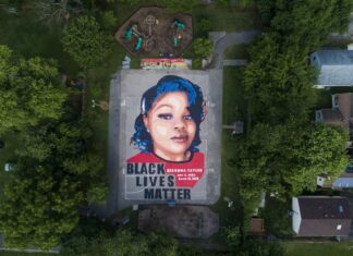 Juez de EE. UU. condena a tres años de cárcel a un expolicía por la muerte de Breonna Taylor