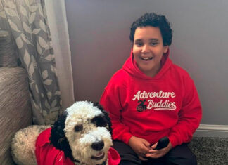 Piden ayuda para Kelson, un niño de 12 años de región de Filadelfia y su perro de servicio Kelson