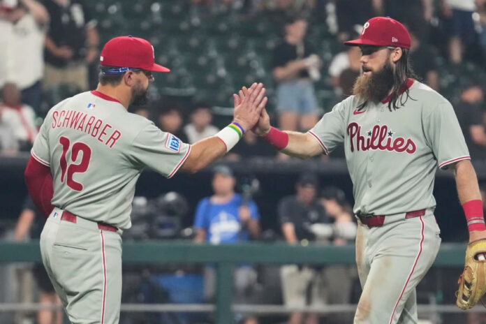 Kyle-Schwarber-y-Jesús-Luzardo-dan-victoria-6-3-a-Filis-sobre-Medias-Blancas