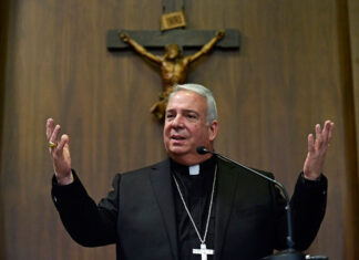 Arzobispo de Filadelfia envía un mensaje a los inmigrantes: «No están solos»