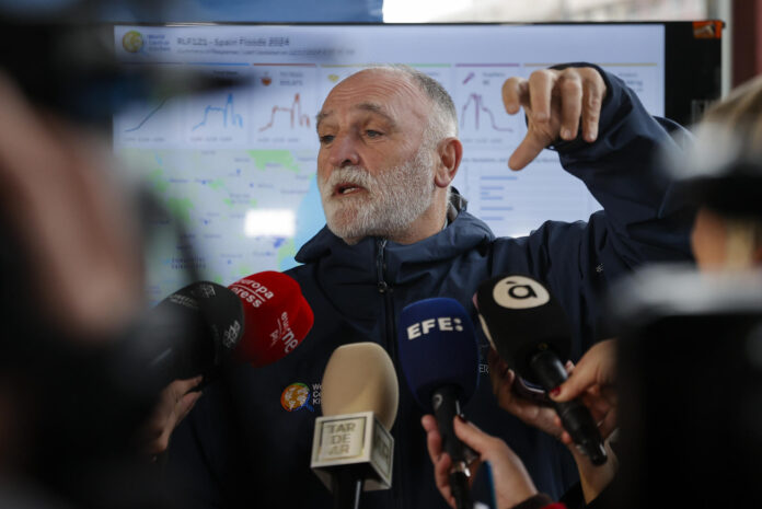 Chef José Andrés presenta propuesta para hacer frente al hambre en Gaza