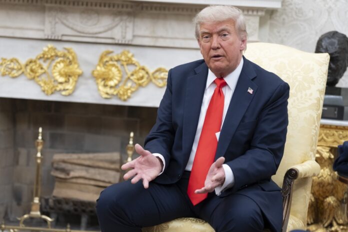 Trump ordena un nuevo censo que excluya a indocumentados y pese a que faltan 5 años Trump