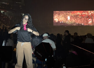 Bad Bunny pone a perrear a los sordos al ritmo de los intérpretes de señas en Puerto Rico Bad Bunny