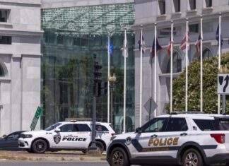 Gobierno de EE.UU. retrocede sobre control absoluto de la policía de Washington D.C.
