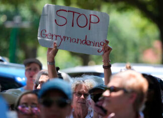 Cómo la redistribución de distritos en Texas y otros estados podría alterar elecciones Texas