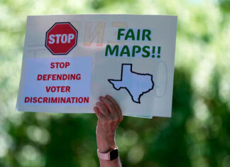 Demócratas llaman a tomar represalias por redistribución de distritos parlamentarios de republicanos
