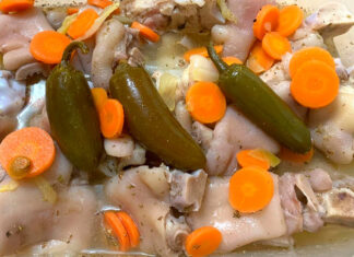 Patitas de cerdo en escabeche cerdo