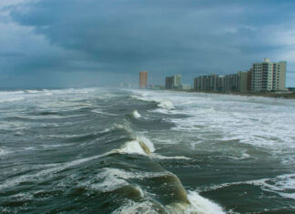 Puerto Rico se prepara para tormenta Erin ante pronóstico de fuertes marejadas y lluvias