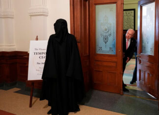 The Latest: Texas GOP poised to approve map gerrymandered for their advantage