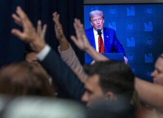 Latino Justice asegura Trump quiere controlar junta de supervisión fiscal de Puerto Rico Latino Justice