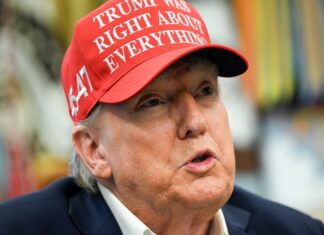 Juez impide a Trump recortar fondo a 34 ciudades santuario de EE. UU. trump