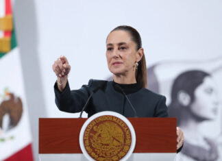 Sheinbaum condena actos violentos en aniversario de los 43 desaparecidos en Ayotzinapa Sheinbaum