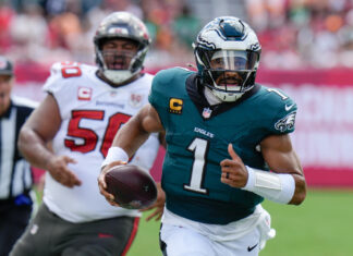 Eagles mantiene su invicto y supera a Buccaneers dando fin a la racha de derrotas por doble dígito