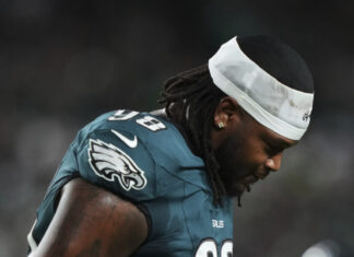 Controversia en Filadelfia: en discusión si Carter regresa un escupitajo a Prescott y es el único expulsado