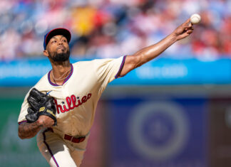 Turner gana título de bateo de Liga Nacional y Schwarber lidera a Filis para vencer a Mellizos