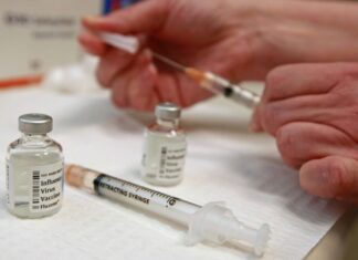 California, Oregon y Washington forman alianza sanitaria en respuesta a Trump por vacunas