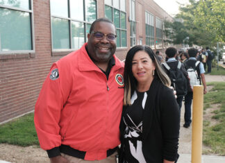 Esperanza Academy se asocia con City Year Philadelphia para impulsar el éxito estudiantil