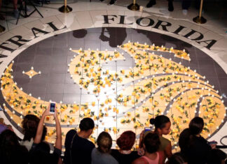 Estudiantes sin permiso de residencia dejan o aplazan la universidad tras perder descuentos