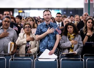 Gobierno Trump implementará un nuevo examen de ciudadanía más extenso y riguroso