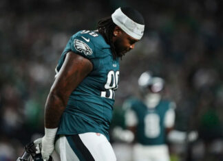 Jalen Carter de Eagles evita suspensión y es multado con 57.222 dólares por escupir a Dak Prescott