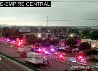 Tres personas heridas en centro de detención de inmigración en Dallas; el atacante está muerto