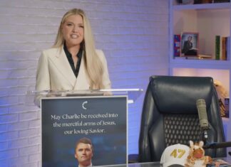 Esposa de Charlie Kirk promete continuar con su legado tras su asesinato