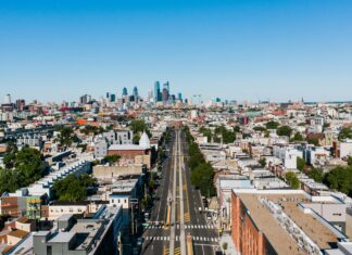 Filadelfia lidera en pobreza latina entre las principales ciudades de EE. UU. latina