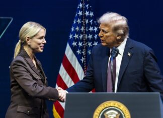 Publicación accidental de Trump era mensaje a la fiscal general para ir tras sus enemigos Trump