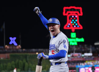 Jonrón de Hernández impulsa a Ohtani y a los Dodgers 5-3 sobre los Filis en la NLDS