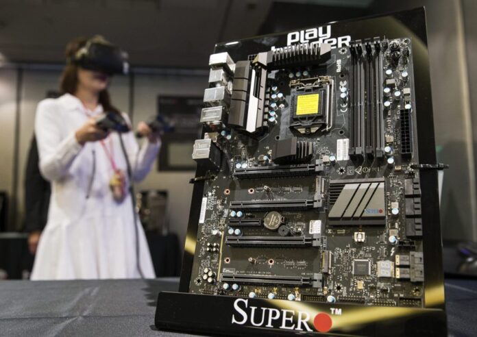 Casi un 60 % de mujeres en tecnología ve que la paridad de género se redujo el último año