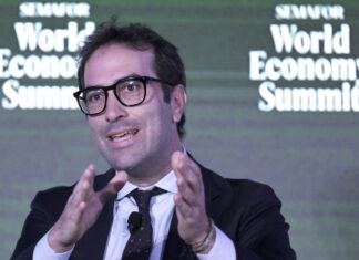 Cuerpo promueve en EE. UU. la apuesta de España por la energía limpia y la inmigración